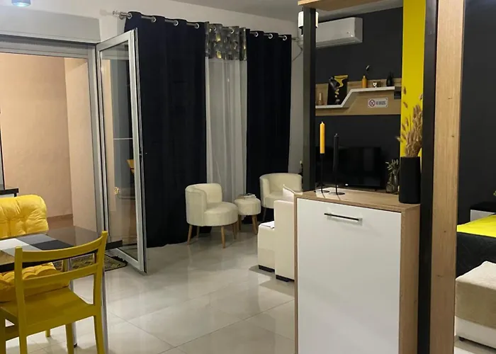 Marsela Gurma Apartment Sarande